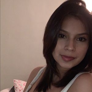 Meet your Posher, Yesi